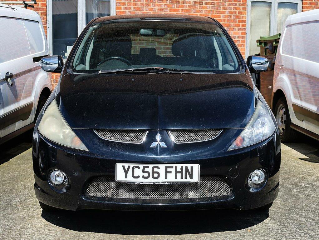 Mitsubishi Grandis Warrior 2.0 Black