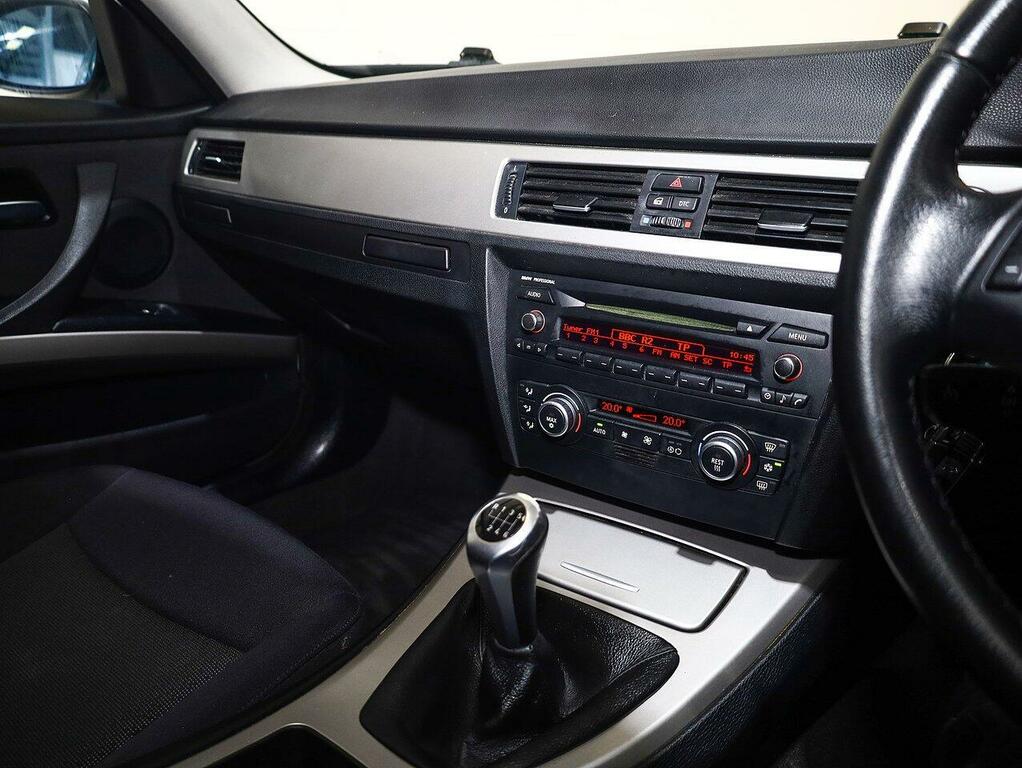 BMW 3 Series 318I Se Saloon Silver #4