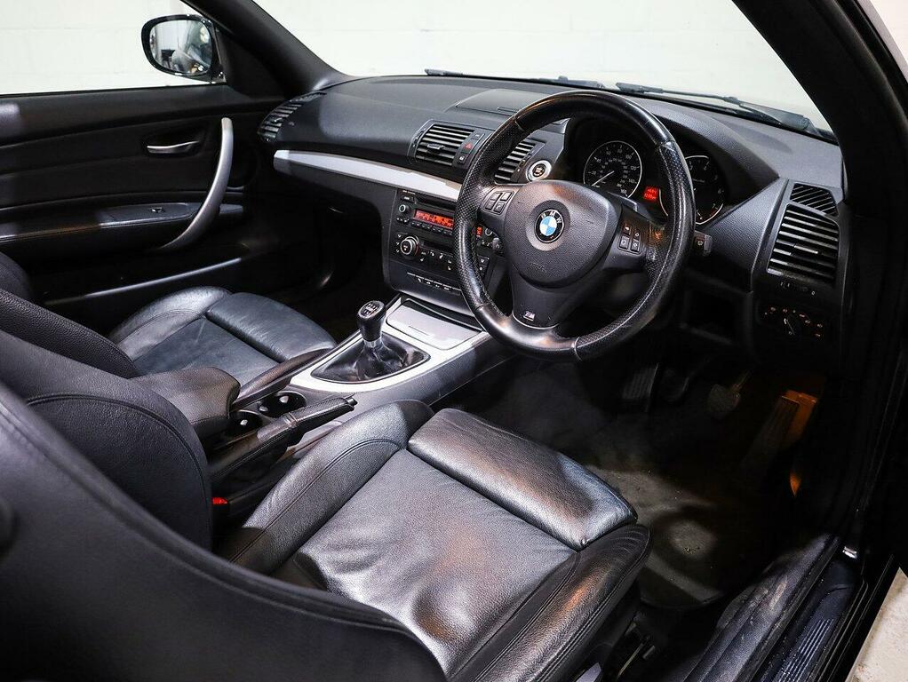 BMW 1 Series 120I M Sport Convertible Black #3