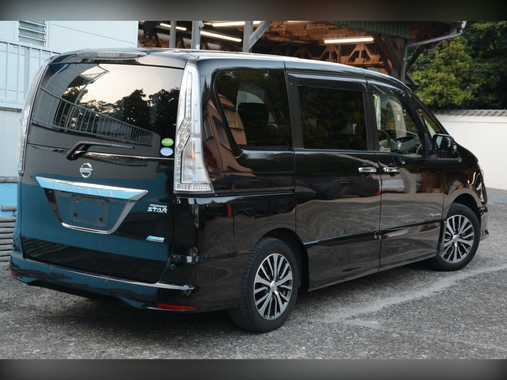 Nissan Serena 2.0 Highway Star V Selection Black #6