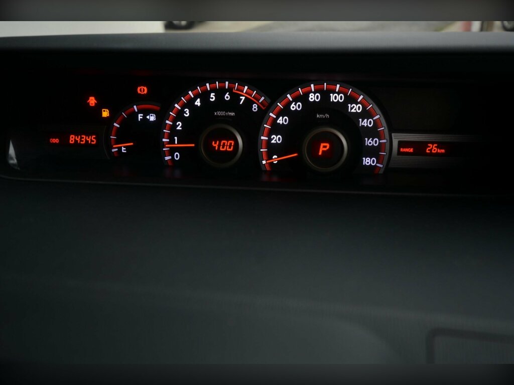 Toyota Voxy 2.0 5dr Black #41