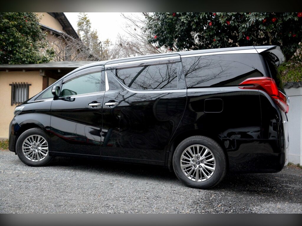 Toyota Alphard   #15