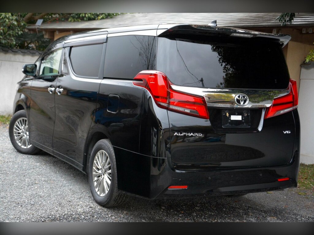 Toyota Alphard   #13