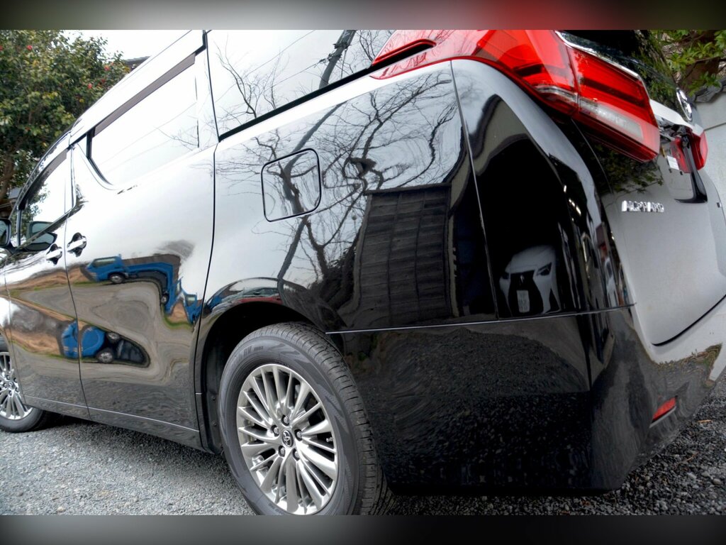 Toyota Alphard   #16
