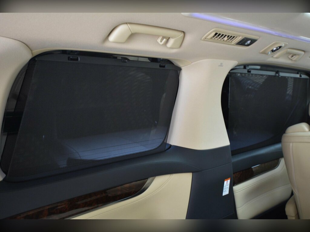 Toyota Alphard   #55