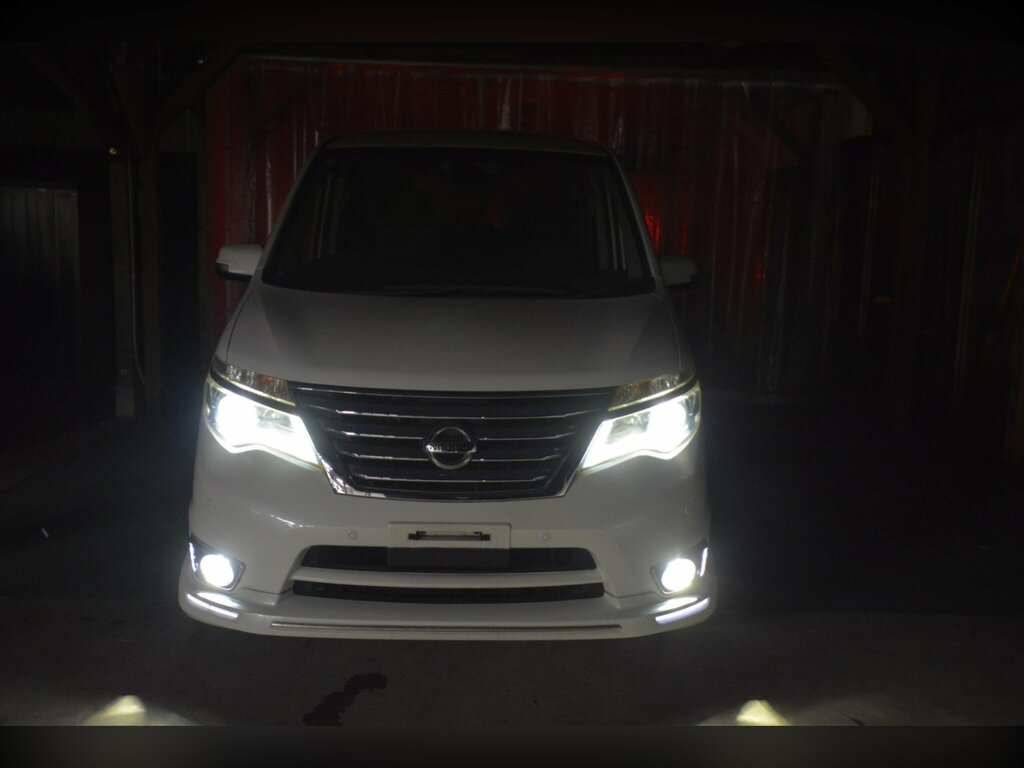 Nissan Serena Hybrid 2.0C , Black , Leather , 8 Seat Black #62