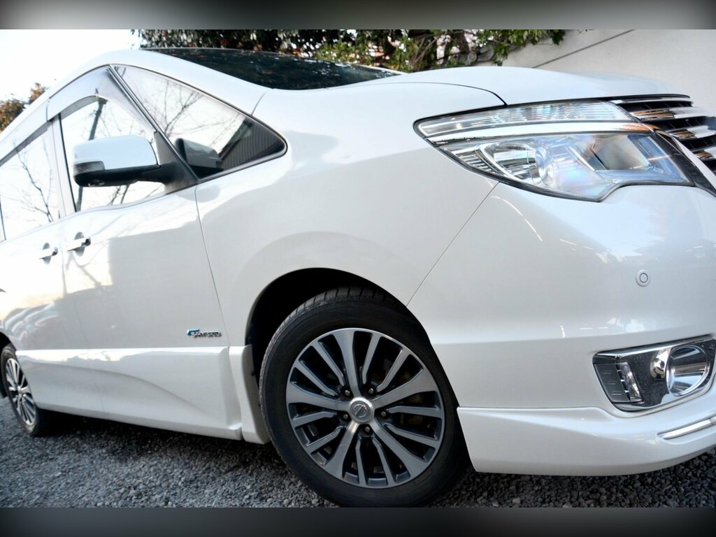 Nissan Serena 2.0 Highway Star G S-hv Advanced White #4