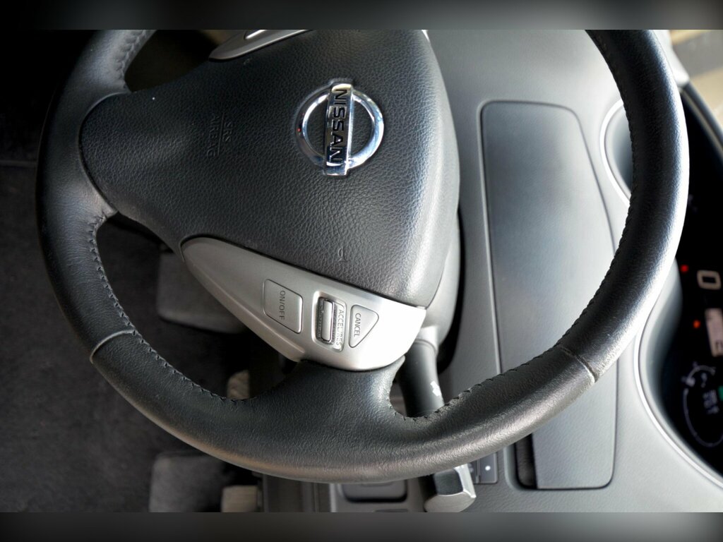 Nissan Serena Hybrid 2.0C , Black , Leather , 8 Seat Black #50