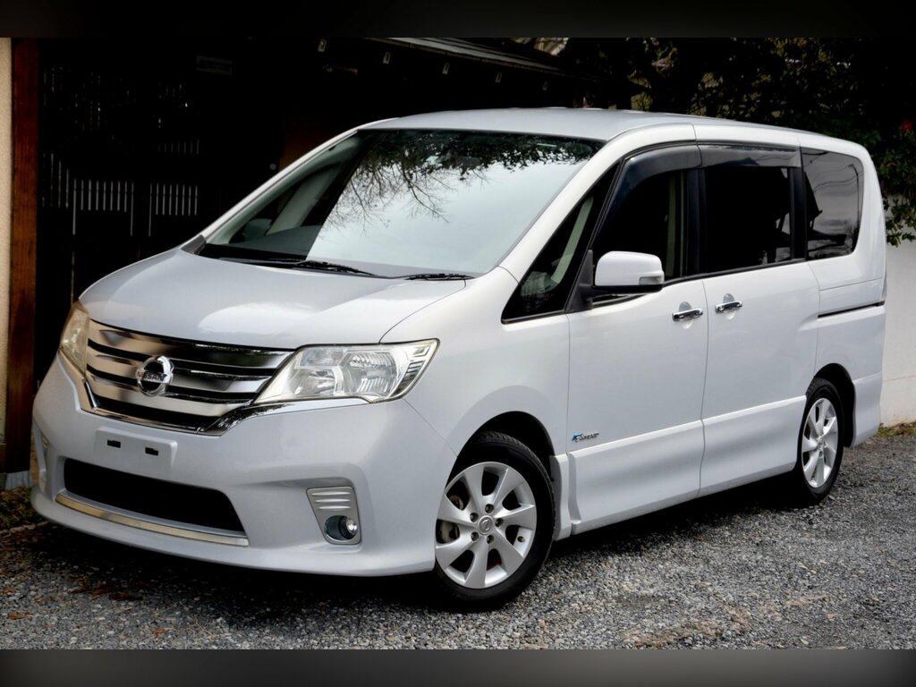 Nissan Serena 2.0 Pure Drive S-hybrid 8 Seats White #10