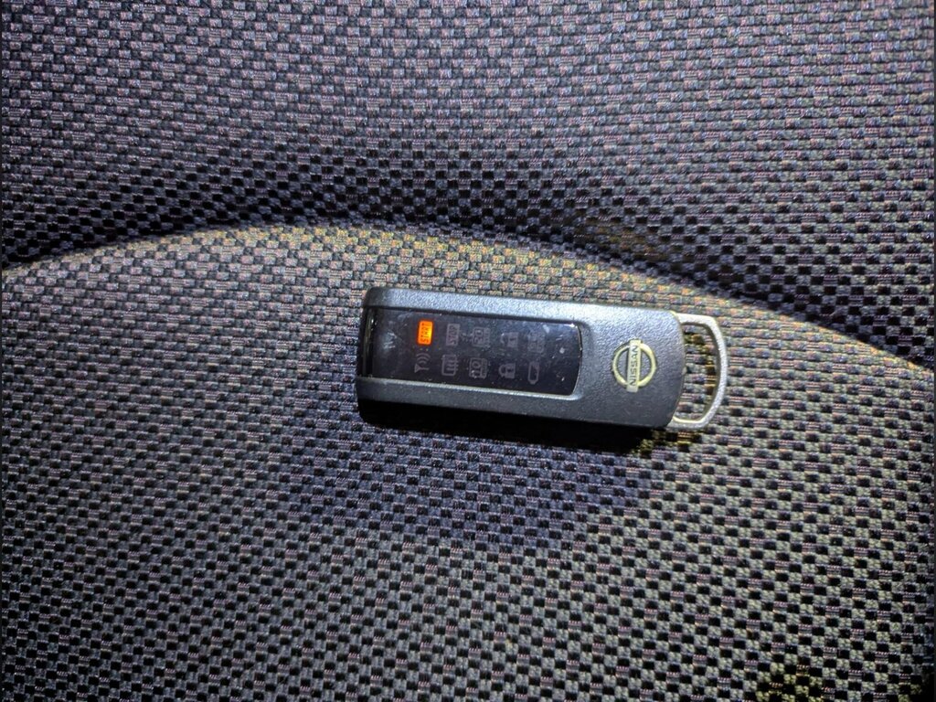 Nissan Serena 2.0 Pure Drive S-hybrid 8 Seats White #56