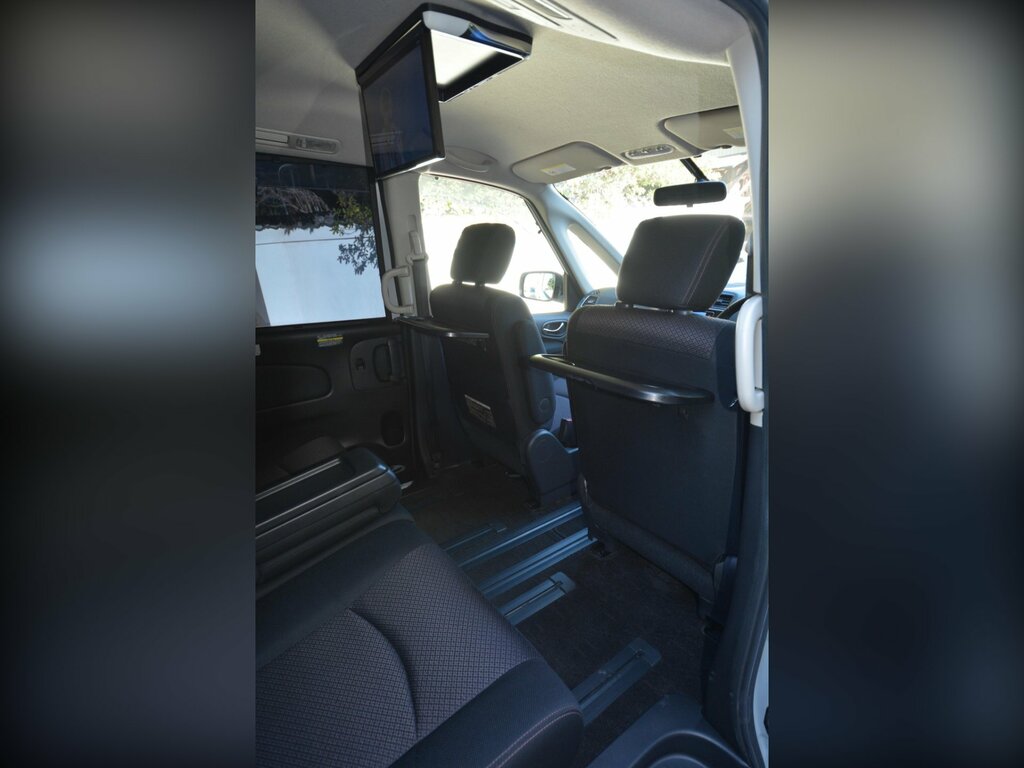 Nissan Serena 2.0 Pure Drive S-hybrid 8 Seats White #23
