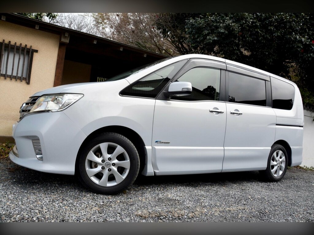 Nissan Serena 2.0 Pure Drive S-hybrid 8 Seats White #12