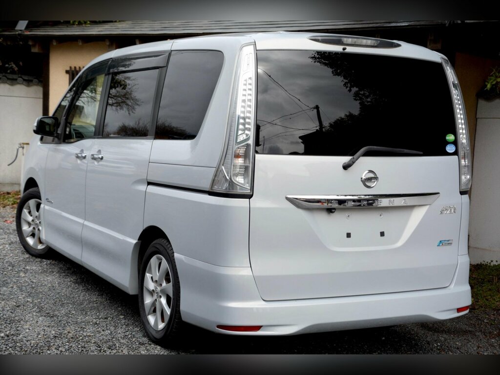 Nissan Serena 2.0 Pure Drive S-hybrid 8 Seats White #14