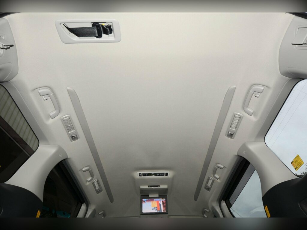 Toyota Vellfire Mpv Blue #45