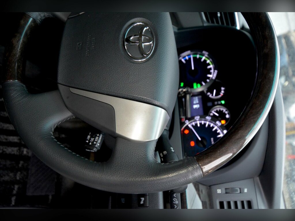 Toyota Vellfire Mpv Blue #53