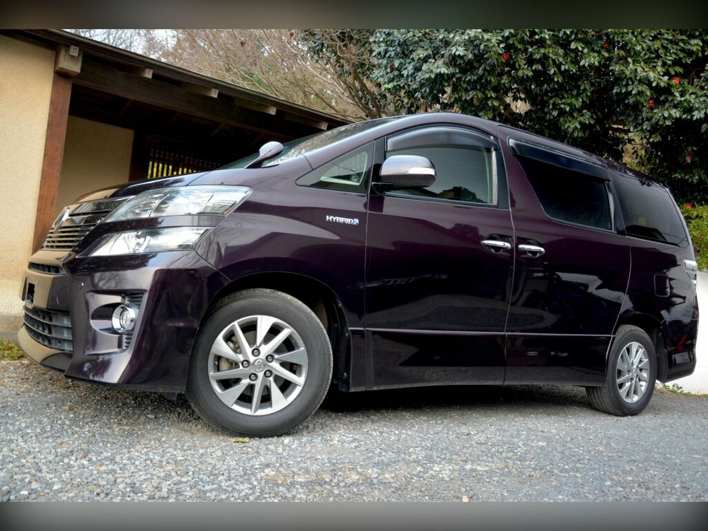 Toyota Vellfire Mpv Blue #12