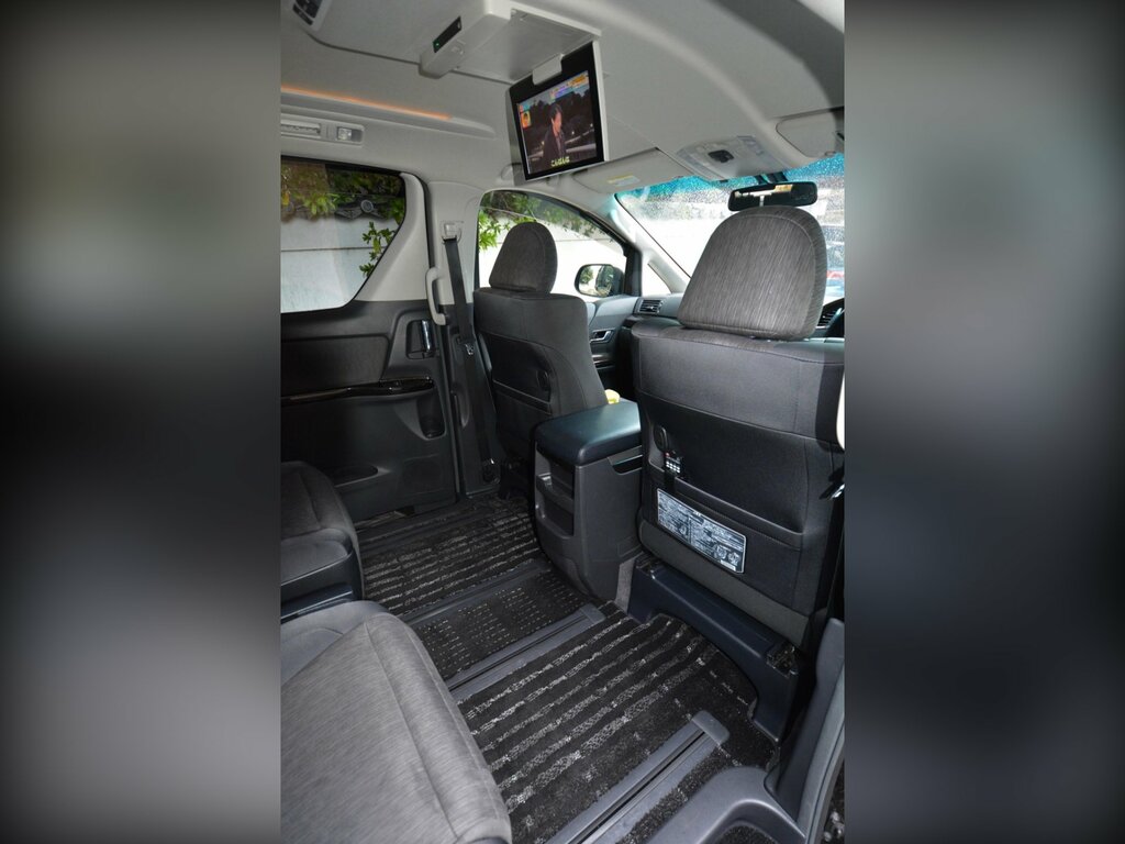 Toyota Vellfire Mpv Blue #26