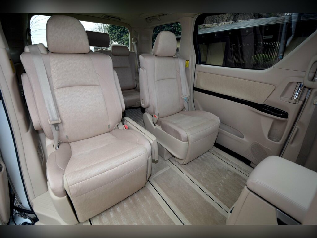 Toyota Alphard Mpv Silver #21
