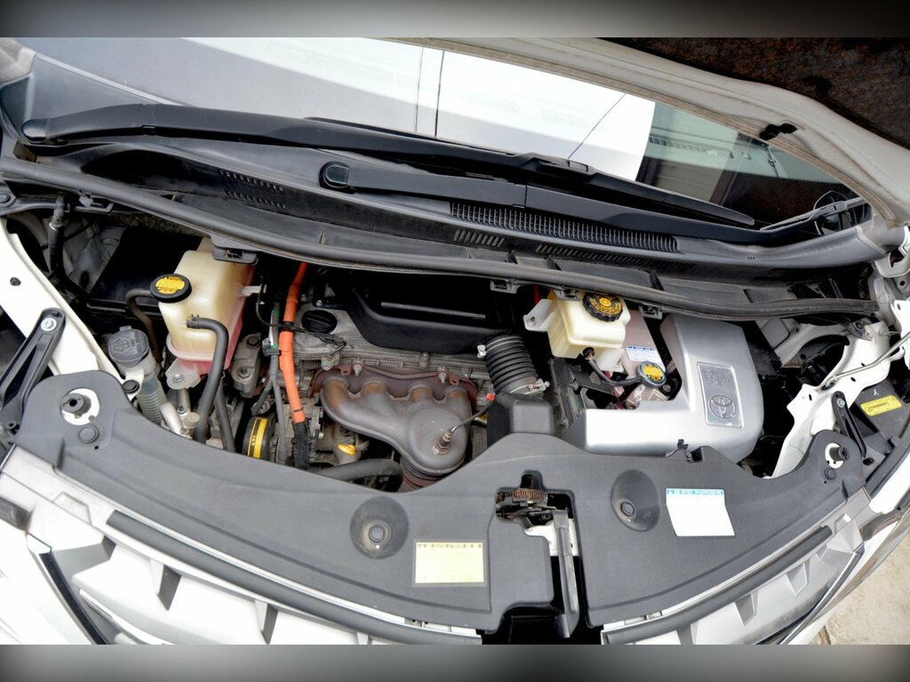 Toyota Alphard Mpv Silver #57
