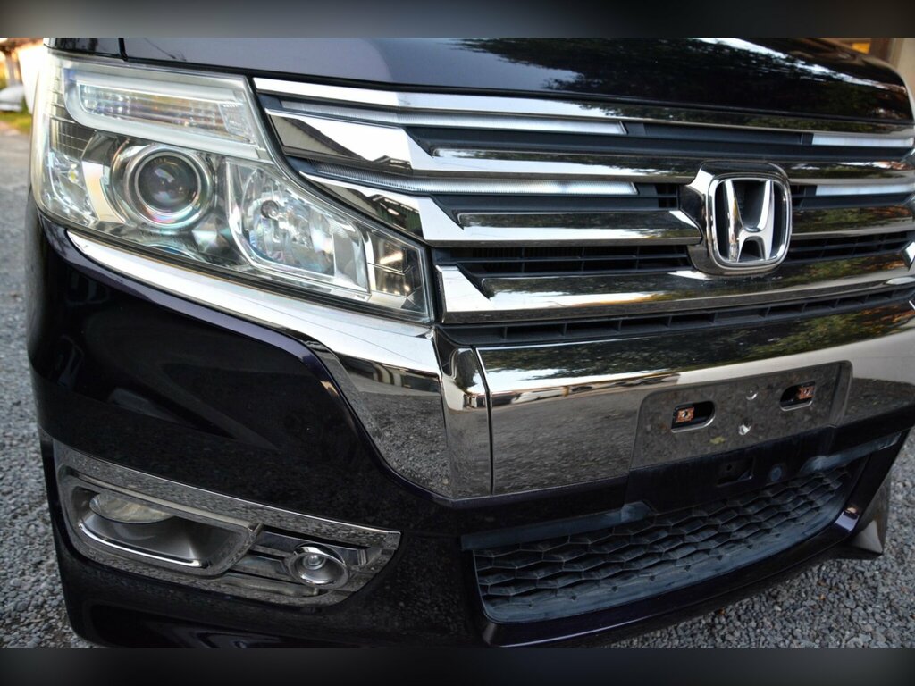 Honda StepWagon 2.0 Spada Front Disable Black #14