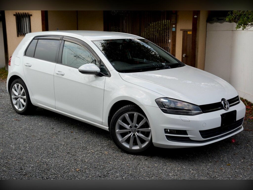 Volkswagen Golf 1.2 Tsi Comfort Line - Adaptive Cruise White #4