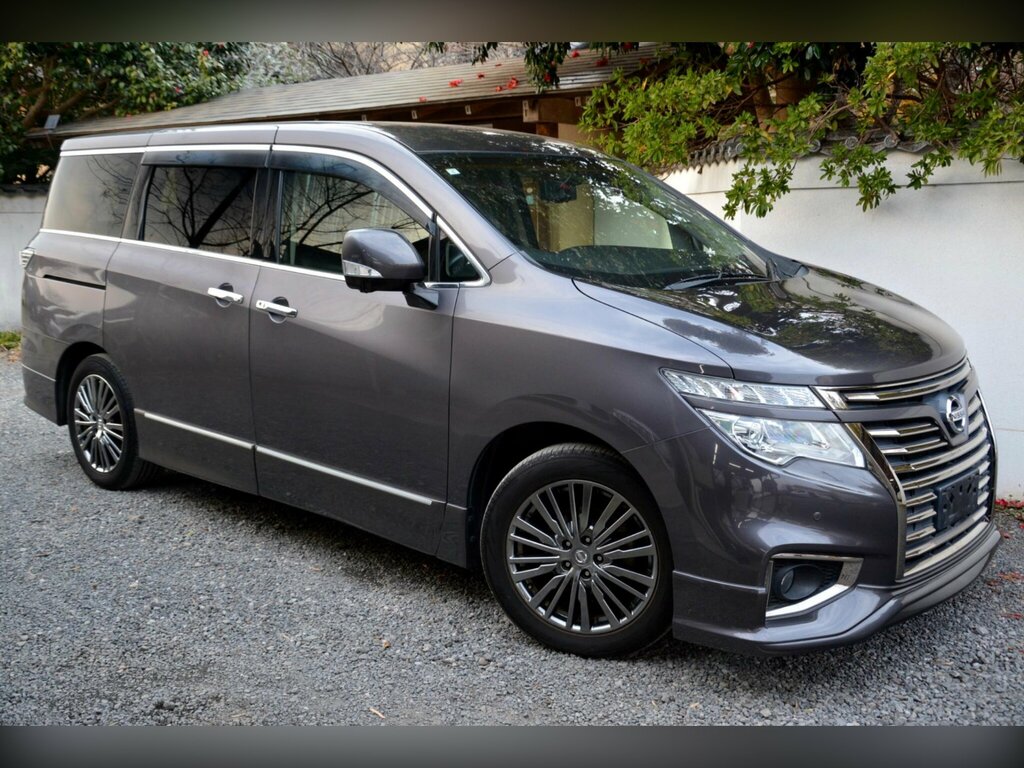 Nissan Elgrand 2.5 High Way Star Urban Chrome Edition Grey #4