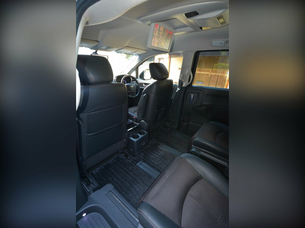 Nissan Elgrand Mpv 3.5 V6 Highway Star Premium Facelift E52 2015 White #26