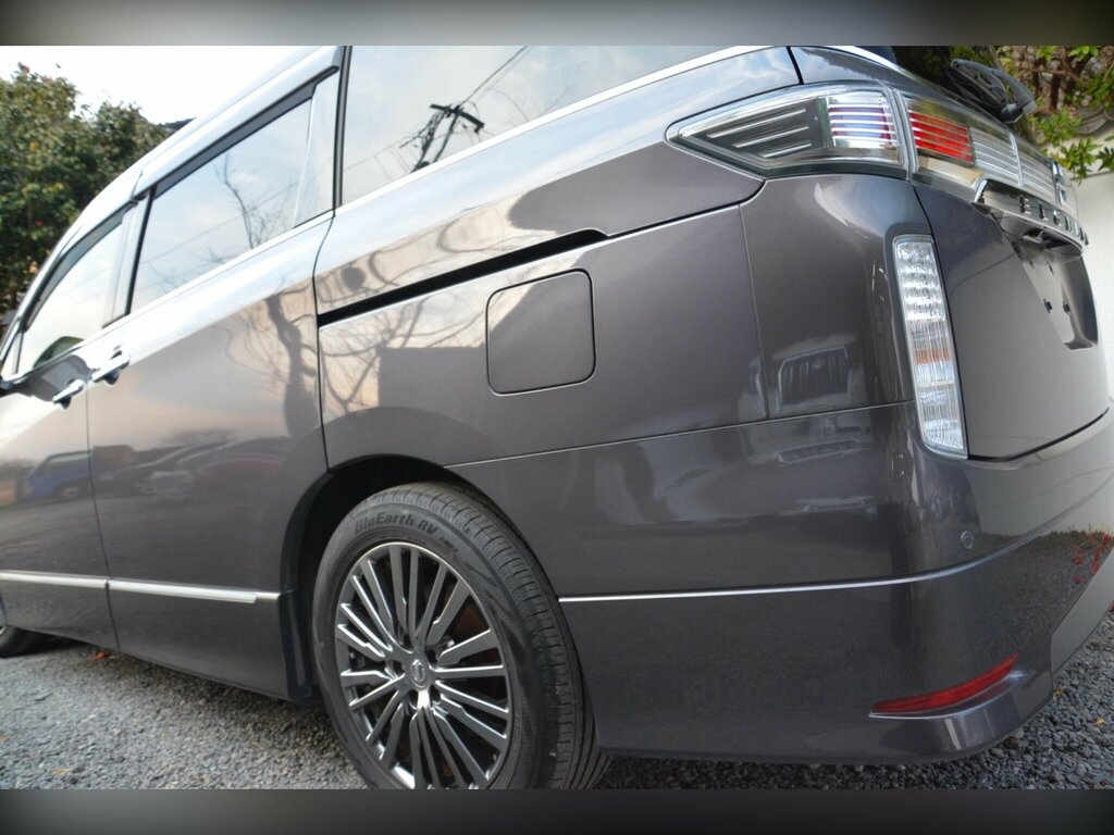 Nissan Elgrand Mpv 3.5 V6 Highway Star Premium Facelift E52 2015 White #10