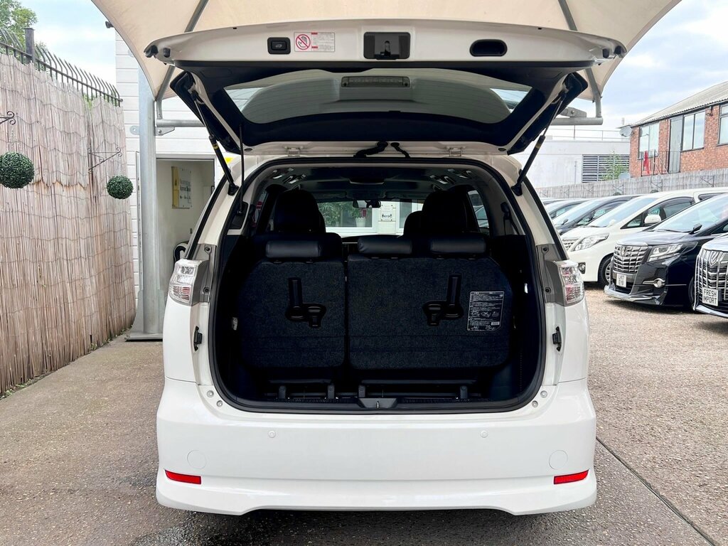 Toyota Estima G Blue #11