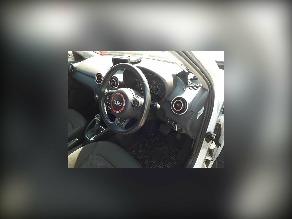 Audi A1 Sportback Tfsi Black Edition 5-Door Black #2