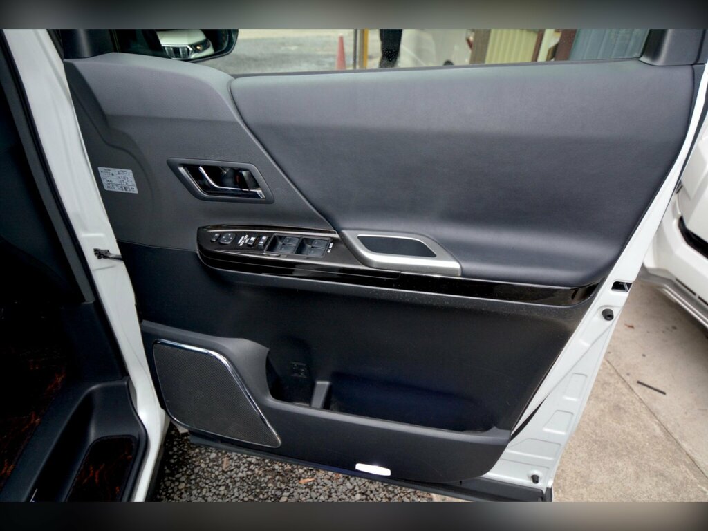 Toyota Alphard 3.5 S C Package Full Modellista Aero Kit Black #21