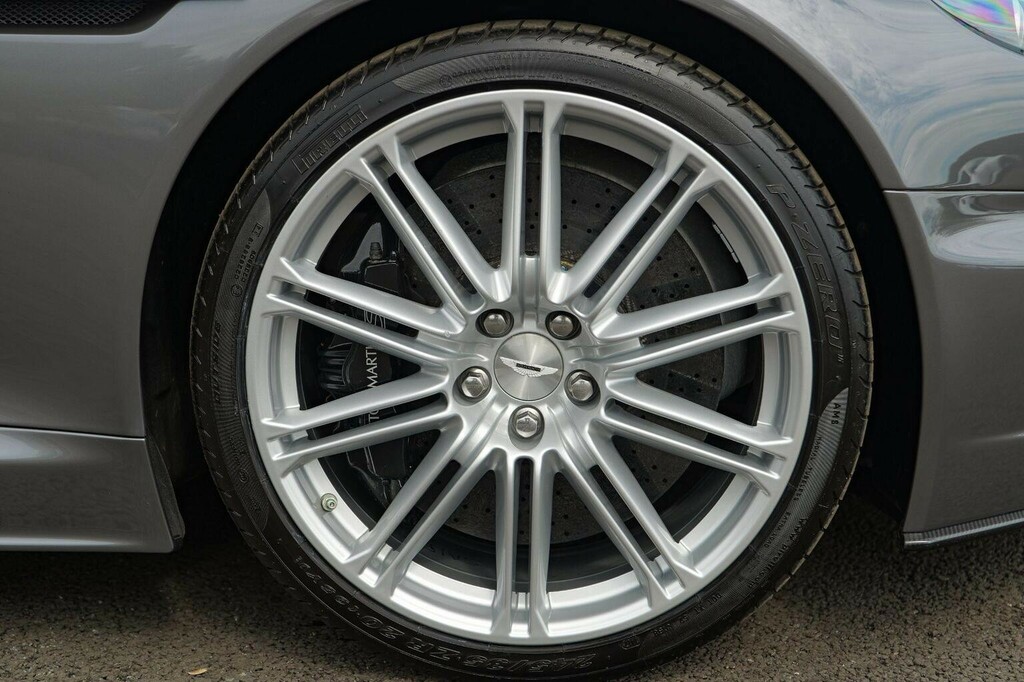 Aston Martin DBS 6.0 V12 T-tronicii Euro 4 2-Door Black #12