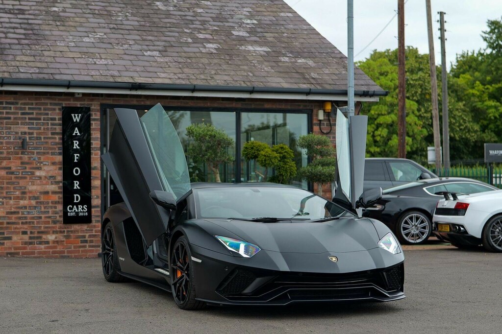 Lamborghini Aventador S #1