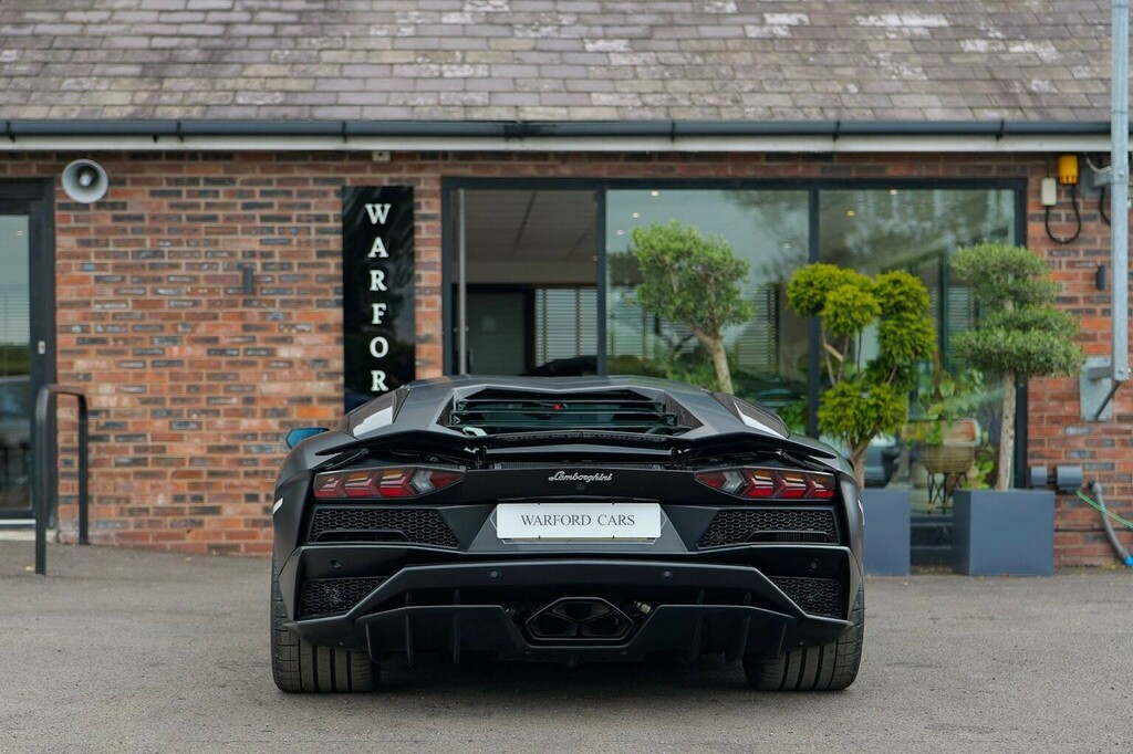 Lamborghini Aventador S #8