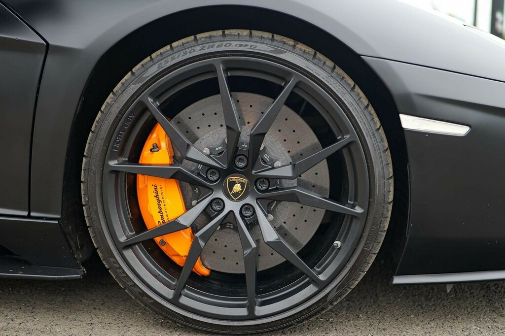 Lamborghini Aventador S #13