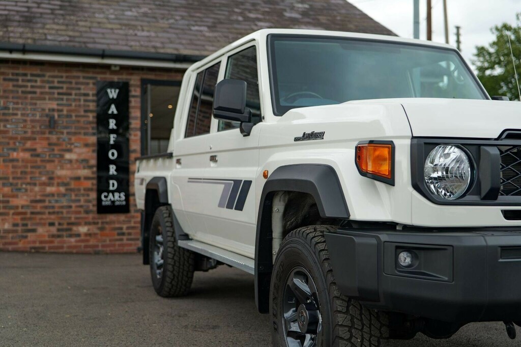 Toyota Land Cruiser Automatic Grey #10