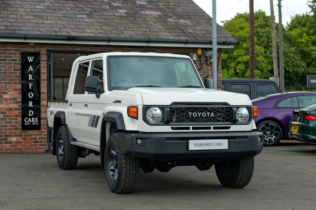 Toyota Land Cruiser Automatic Grey #1