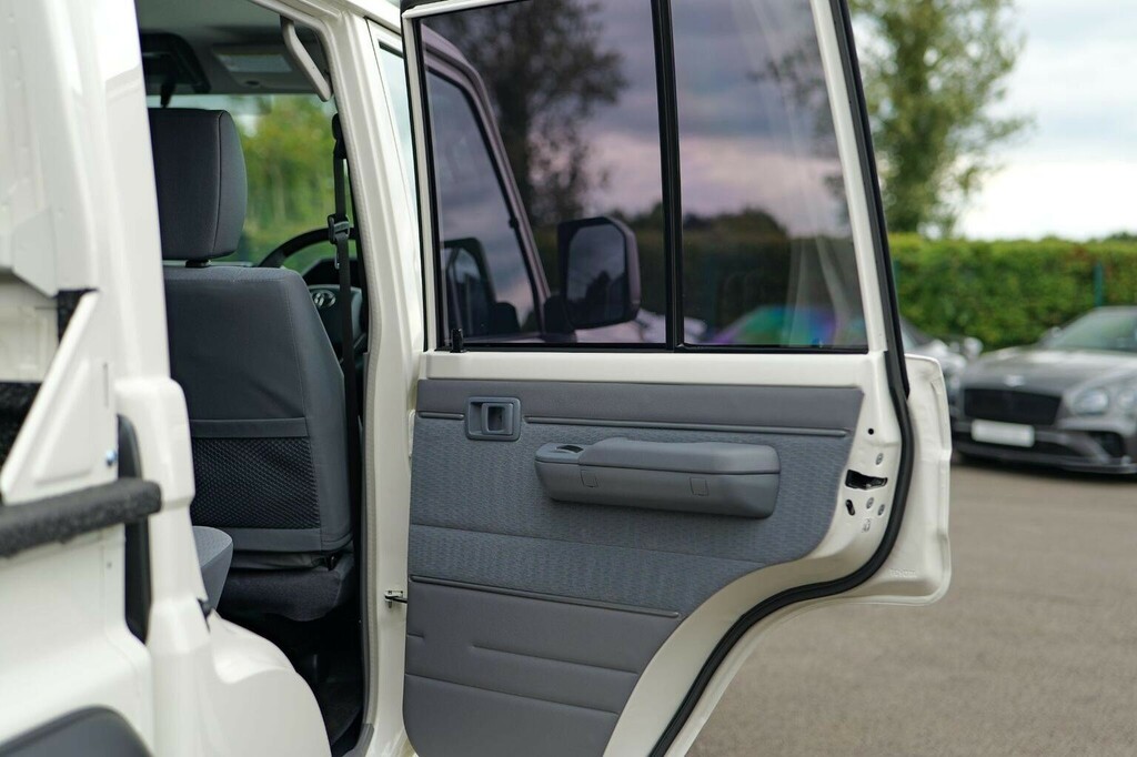 Toyota Land Cruiser Automatic Grey #33