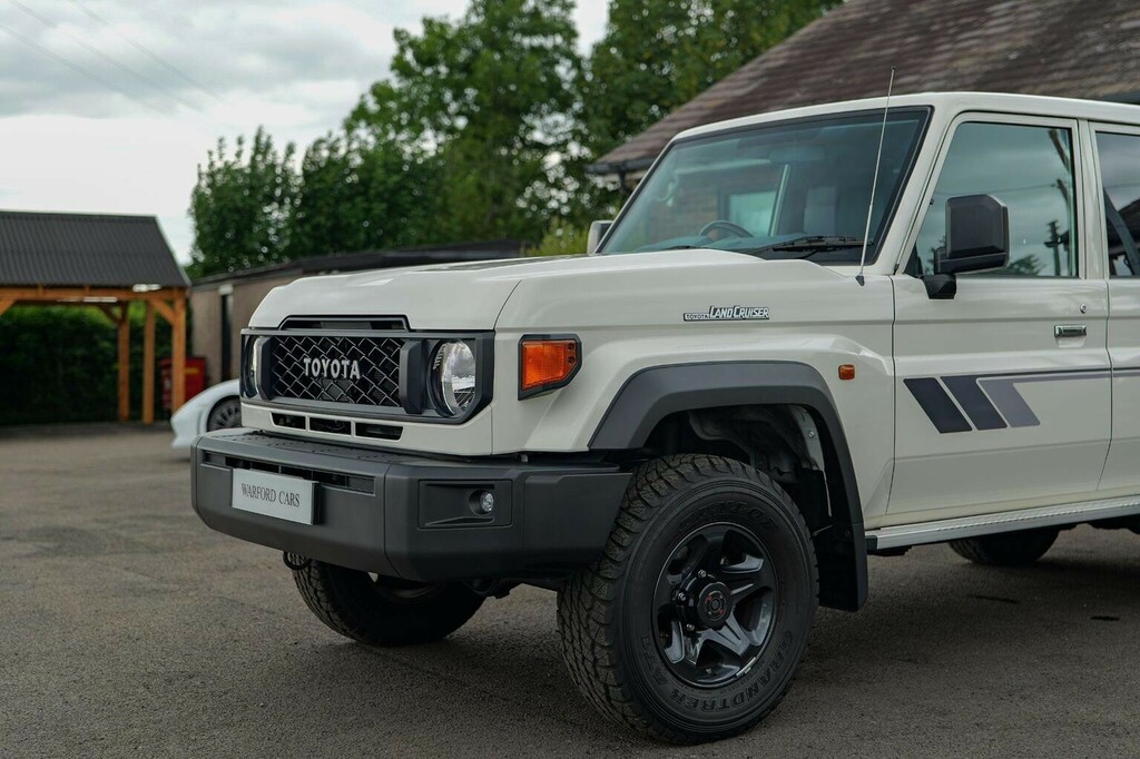 Toyota Land Cruiser Automatic Grey #7