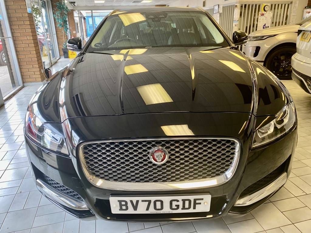 Jaguar XF Estate 2.0 Portfolio Black #3