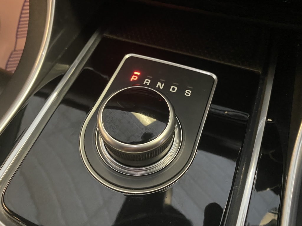 Jaguar XF 2.0D 180 R-sport White #20