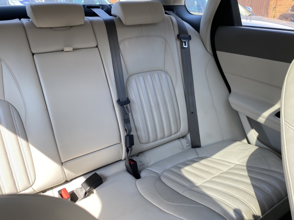 Jaguar XF V6 S 300 4-Door 1 Owner From New 10 Jag Services S Black #28