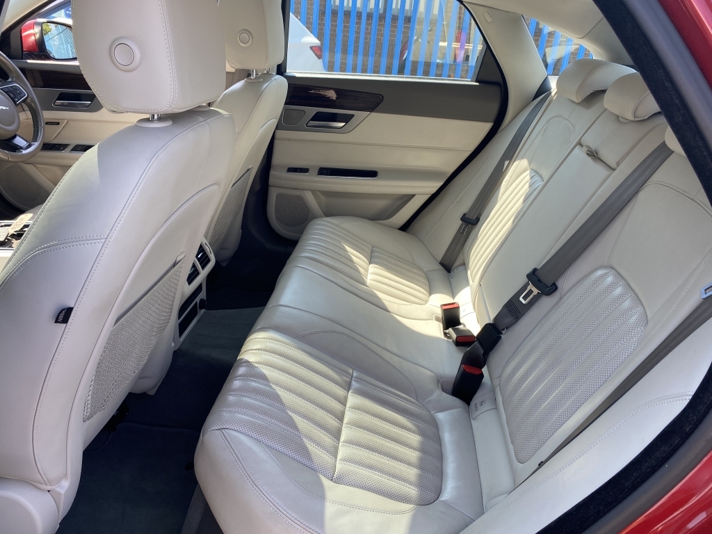 Jaguar XF V6 S 300 4-Door 1 Owner From New 10 Jag Services S Black #12