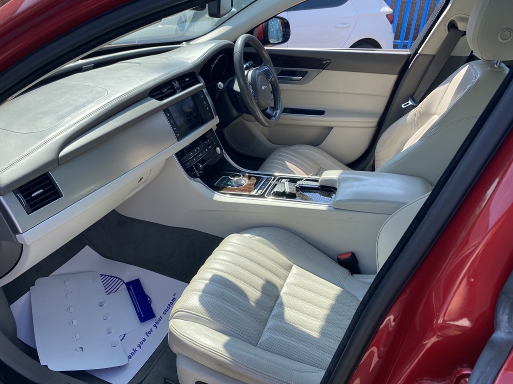 Jaguar XF V6 S 300 4-Door 1 Owner From New 10 Jag Services S Black #8