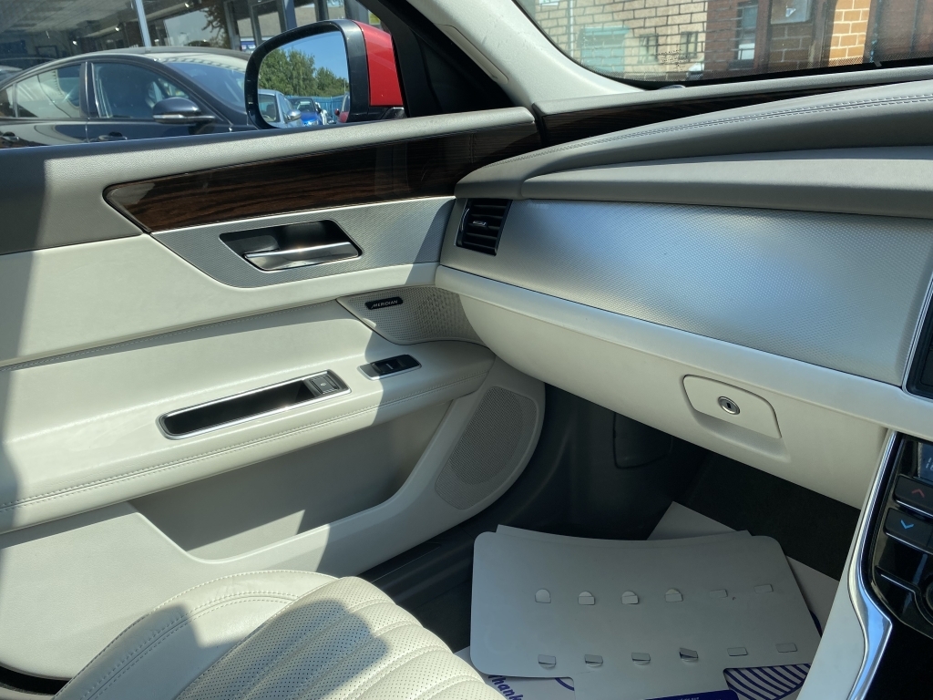 Jaguar XF V6 S 300 4-Door 1 Owner From New 10 Jag Services S Black #16