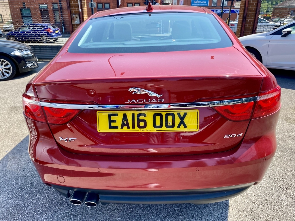 Jaguar XF 2.0 Portfolio Red #4