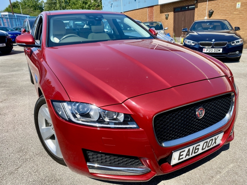 Jaguar XF 2.0 Portfolio Red #2