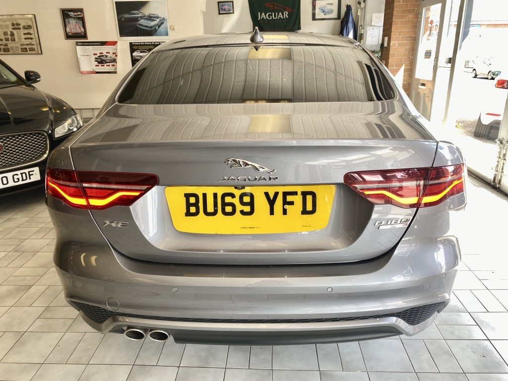 Jaguar XE Saloon 2.0 R-dynamic S EX10DUG Grey #4