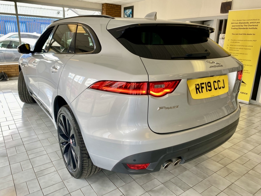 Jaguar F-Pace 2.0 R-sport Awd Silver #3