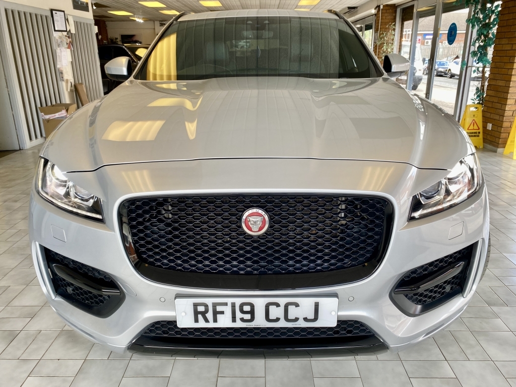 Jaguar F-Pace 2.0 R-sport Awd Silver #5